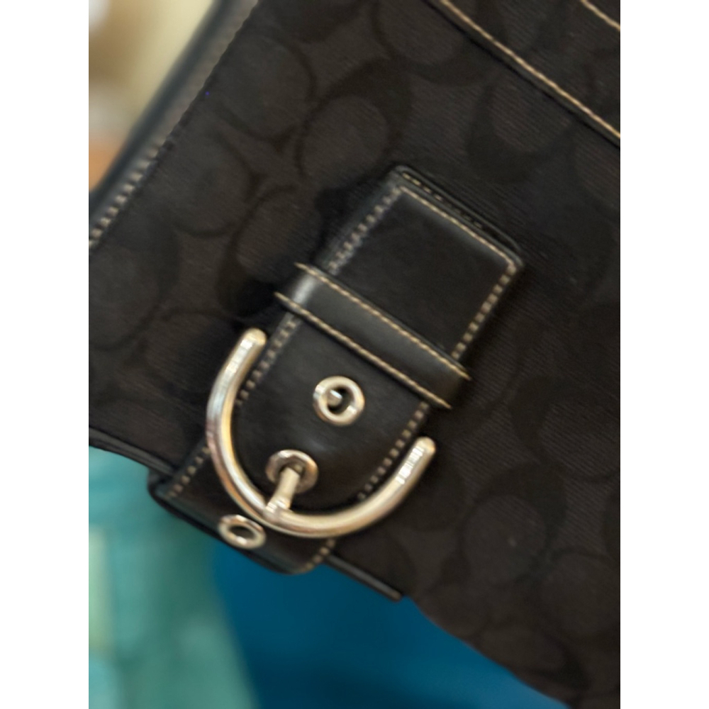 Coach Black Signature Canvas Shoulder Bag - Picture 4 of 6